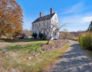 239 High Road, Newbury, Massachusetts, 5 Bedrooms Bedrooms, 11 Rooms Rooms,4.5 BathroomsBathrooms,Residential,For Sale,High Road,73501748