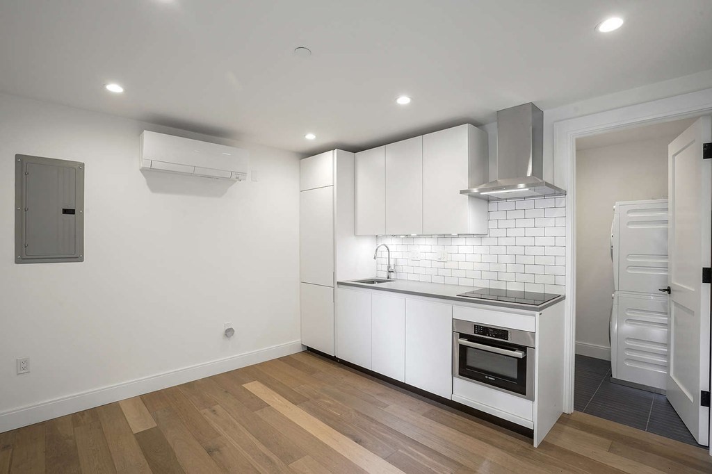 72 Beacon Street, Boston, Massachusetts, 1 Bedroom Bedrooms, 3 Rooms Rooms,1 BathroomBathrooms,Residential Lease,For Rent,Beacon Street,73501782