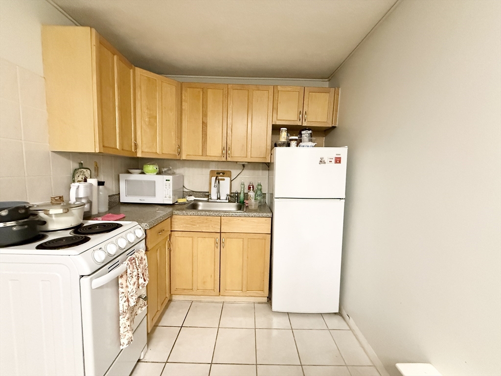20 Radcliffe Rd, Boston, Massachusetts, 2 Bedrooms Bedrooms, 5 Rooms Rooms,1 BathroomBathrooms,Residential Lease,For Rent,Radcliffe Rd,73501815
