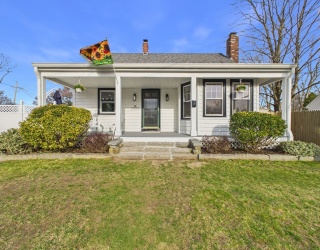 786 Wildwood Rd, New Bedford, Massachusetts, 3 Bedrooms Bedrooms, 6 Rooms Rooms,2.5 BathroomsBathrooms,Residential,For Sale,Wildwood Rd,73501821