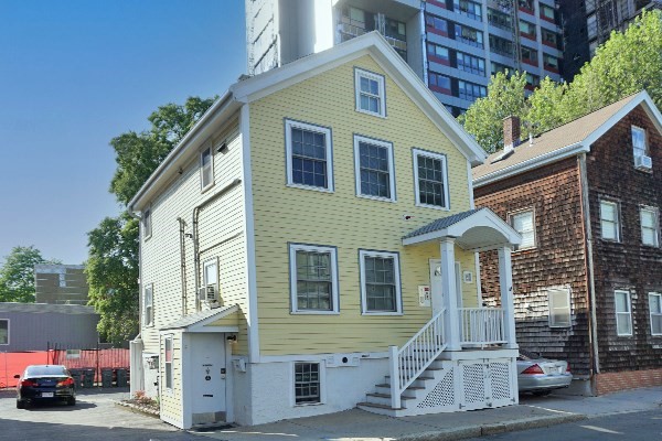 25 Lambert St, Somerville, Massachusetts, 1 Bedroom Bedrooms, 3 Rooms Rooms,1 BathroomBathrooms,Residential Lease,For Rent,Lambert St,73502060