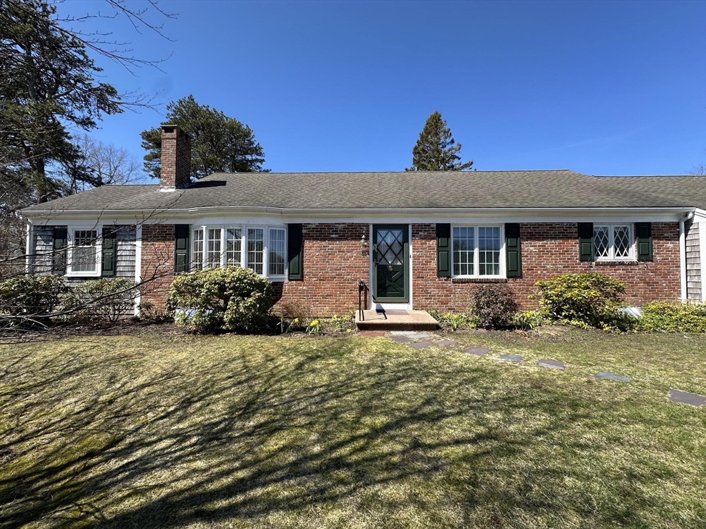 155 Witchwood Rd, Yarmouth, Massachusetts, 2 Bedrooms Bedrooms, 8 Rooms Rooms,2 BathroomsBathrooms,Residential,For Sale,Witchwood Rd,73501833