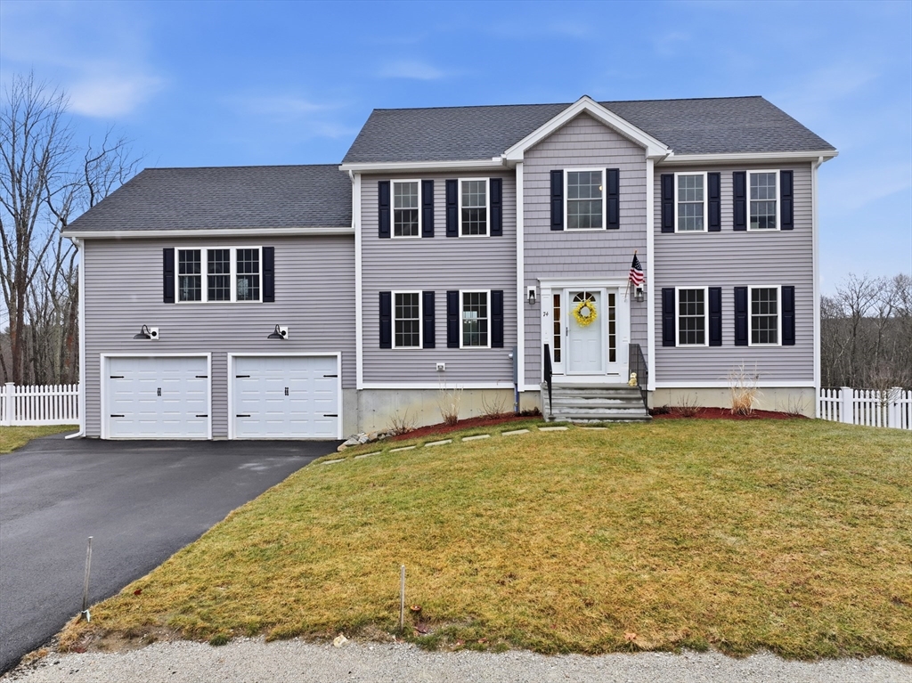 74 Deanna Dr, Holden, Massachusetts, 4 Bedrooms Bedrooms, 8 Rooms Rooms,2.5 BathroomsBathrooms,Residential,For Sale,Deanna Dr,73497729