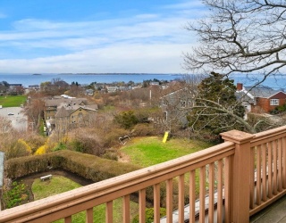 49 Ocean View Road, Swampscott, Massachusetts, 4 Bedrooms Bedrooms, 9 Rooms Rooms,2.5 BathroomsBathrooms,Residential,For Sale,Ocean View Road,73501897