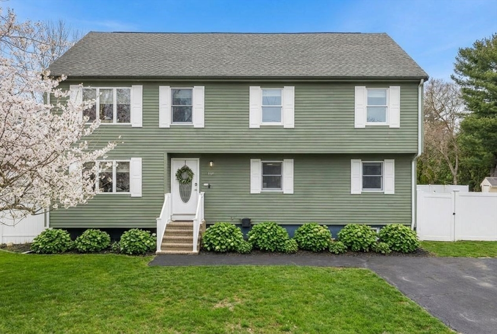 443 Vernon St, Bridgewater, Massachusetts, 5 Bedrooms Bedrooms, 7 Rooms Rooms,2 BathroomsBathrooms,Residential,For Sale,Vernon St,73501900