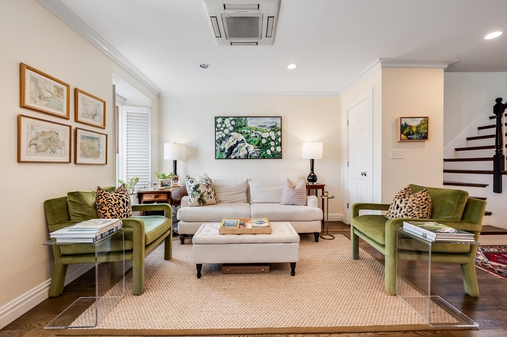 75 Montgomery St, Boston, Massachusetts, 1 Bedroom Bedrooms, 4 Rooms Rooms,1 BathroomBathrooms,Residential Lease,For Rent,Montgomery St,73501902