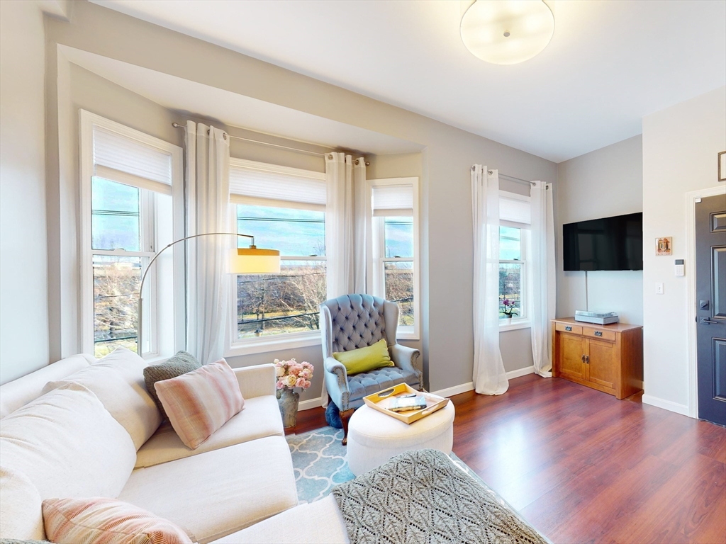 260 Bremen St., Boston, Massachusetts, 2 Bedrooms Bedrooms, 4 Rooms Rooms,1 BathroomBathrooms,Residential,For Sale,Bremen St.,73501915