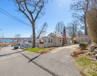 129 Audubon Ave, Braintree, Massachusetts, 2 Bedrooms Bedrooms, 6 Rooms Rooms,2 BathroomsBathrooms,Residential,For Sale,Audubon Ave,73501751
