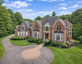 8 Stratford Way, Lincoln, Massachusetts, 5 Bedrooms Bedrooms, 13 Rooms Rooms,8 BathroomsBathrooms,Residential,For Sale,Stratford Way,73501950