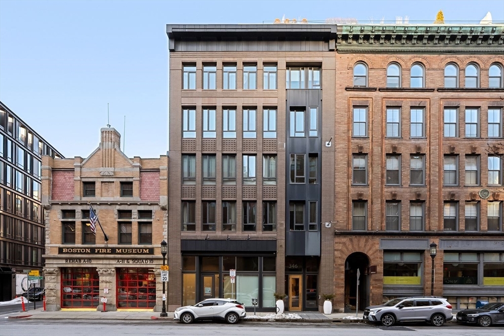 346 Congress St, Boston, Massachusetts, 1 Bedroom Bedrooms, 2 Rooms Rooms,1 BathroomBathrooms,Residential,For Sale,Congress St,73501939