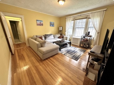 30 Jamaicaway, Boston, Massachusetts, 1 Bedroom Bedrooms, 5 Rooms Rooms,1 BathroomBathrooms,Residential Lease,For Rent,Jamaicaway,73486662