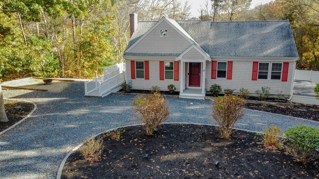 17 Degrass Rd, Mashpee, Massachusetts, 3 Bedrooms Bedrooms, 5 Rooms Rooms,2 BathroomsBathrooms,Residential,For Sale,Degrass Rd,73448294