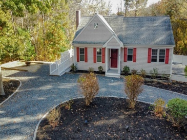17 Degrass Rd, Mashpee, Massachusetts, 3 Bedrooms Bedrooms, 5 Rooms Rooms,2 BathroomsBathrooms,Residential,For Sale,Degrass Rd,73448294