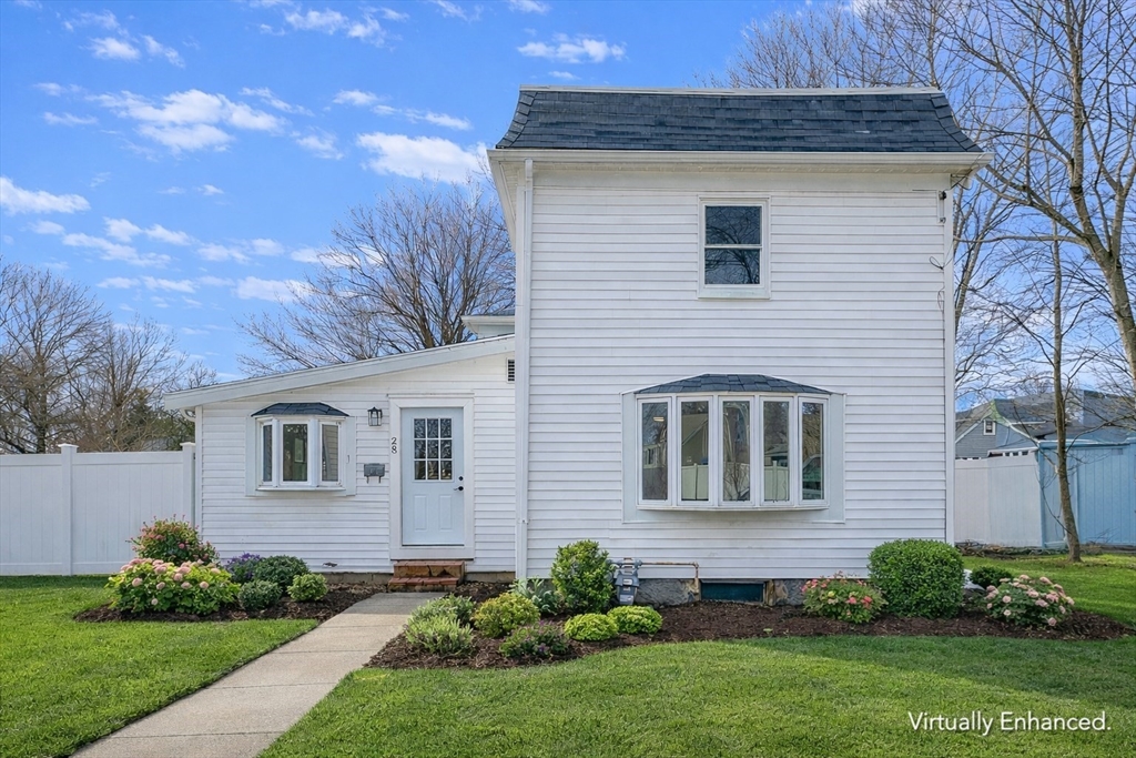 28 Newton Ct., Weymouth, Massachusetts, 3 Bedrooms Bedrooms, 7 Rooms Rooms,1 BathroomBathrooms,Residential,For Sale,Newton Ct.,73485368