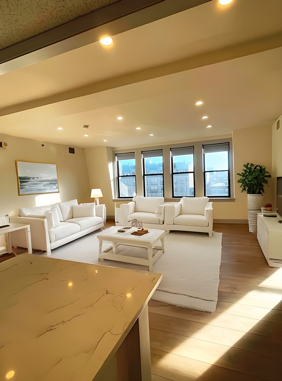 475 Commonwealth Avenue, Boston, Massachusetts, 4 Bedrooms Bedrooms, 6 Rooms Rooms,2 BathroomsBathrooms,Residential Lease,For Rent,Commonwealth Avenue,73464381