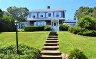 124 Skiff Avenue, Tisbury, Massachusetts, 3 Bedrooms Bedrooms, 6 Rooms Rooms,2 BathroomsBathrooms,Residential,For Sale,Skiff Avenue,73484173