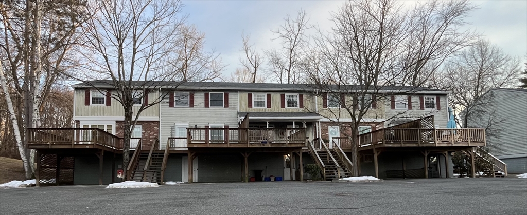 709 Fairway Ave, Montague, Massachusetts, 2 Bedrooms Bedrooms, 5 Rooms Rooms,1.5 BathroomsBathrooms,Residential,For Sale,Fairway Ave,73469768