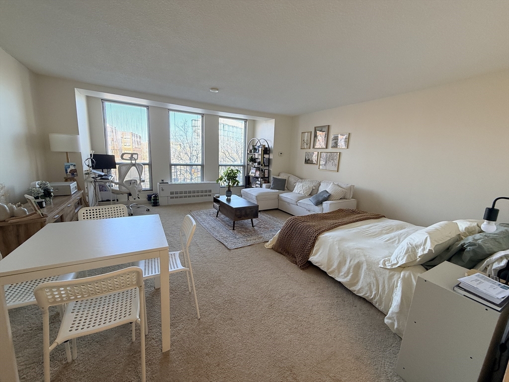 44 Washington St, Brookline, Massachusetts, 2 Rooms Rooms,1 BathroomBathrooms,Residential,For Sale,Washington St,73479454