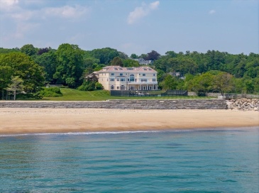 76 Paine Ave, Beverly, Massachusetts, 5 Bedrooms Bedrooms, 17 Rooms Rooms,8.5 BathroomsBathrooms,Residential,For Sale,Paine Ave,73414709