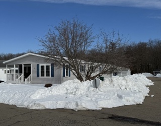 20 Woodridge Road, Plainville, Massachusetts, 3 Bedrooms Bedrooms, 6 Rooms Rooms,2 BathroomsBathrooms,Residential,For Sale,Woodridge Road,73482337