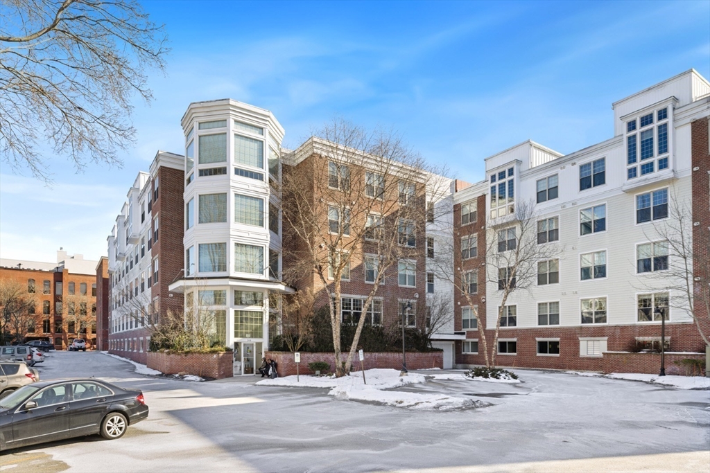 248 Albion Street, Wakefield, Massachusetts, 2 Bedrooms Bedrooms, 5 Rooms Rooms,2 BathroomsBathrooms,Residential,For Sale,Albion Street,73473129