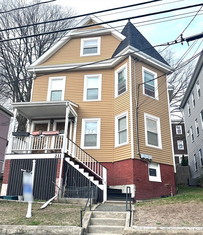 211 Summer St, Somerville, Massachusetts, 15 Rooms Rooms,Residential Income,For Sale,Summer St,73502255