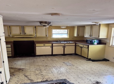 1032 N. Main, Killingly, Connecticut, 2 Bedrooms Bedrooms, 4 Rooms Rooms,1 BathroomBathrooms,Residential,For Sale,N. Main,73502275