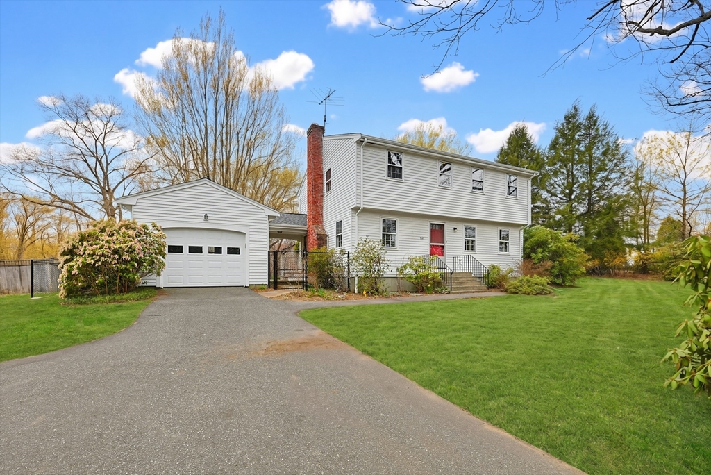 563 Norfolk Street, Holliston, Massachusetts, 4 Bedrooms Bedrooms, 8 Rooms Rooms,1.5 BathroomsBathrooms,Residential,For Sale,Norfolk Street,73502292