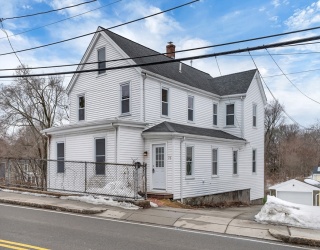 73 Walnut St, Dedham, Massachusetts, 4 Bedrooms Bedrooms, 7 Rooms Rooms,1.5 BathroomsBathrooms,Residential Lease,For Rent,Walnut St,73502102
