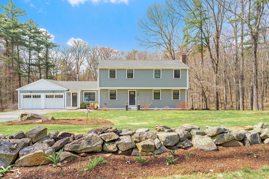 103 Peabody Dr, Stow, Massachusetts, 4 Bedrooms Bedrooms, 8 Rooms Rooms,2.5 BathroomsBathrooms,Residential,For Sale,Peabody Dr,73502126