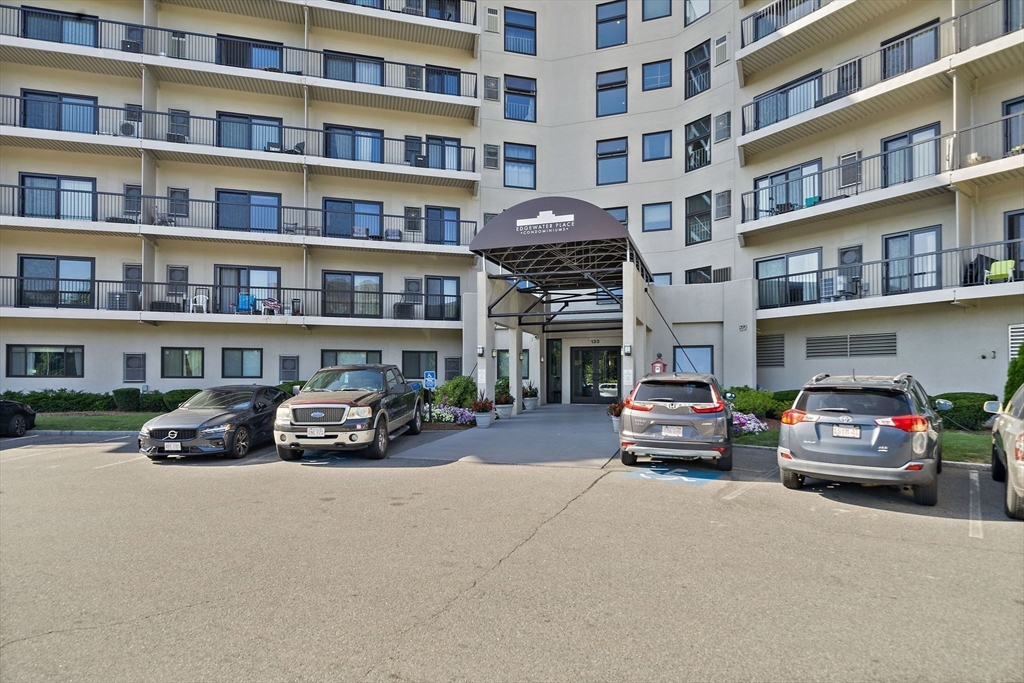 133 Commander, Quincy, Massachusetts, 1 Bedroom Bedrooms, 3 Rooms Rooms,1 BathroomBathrooms,Residential,For Sale,Commander,73502180