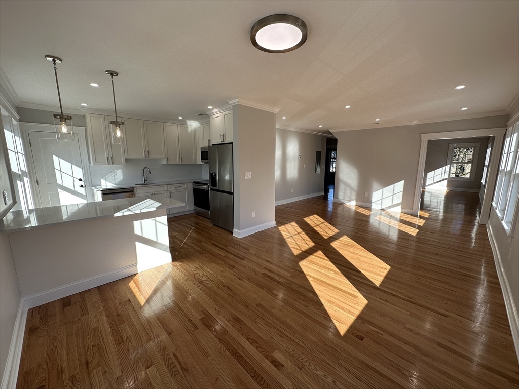 35 Trapelo Road, Belmont, Massachusetts, 4 Bedrooms Bedrooms, 7 Rooms Rooms,2 BathroomsBathrooms,Residential Lease,For Rent,Trapelo Road,73502241