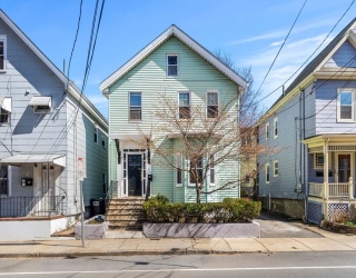 213 Cedar St, Somerville, Massachusetts, 5 Bedrooms Bedrooms, 12 Rooms Rooms,4 BathroomsBathrooms,Residential Income,For Sale,Cedar St,73502385
