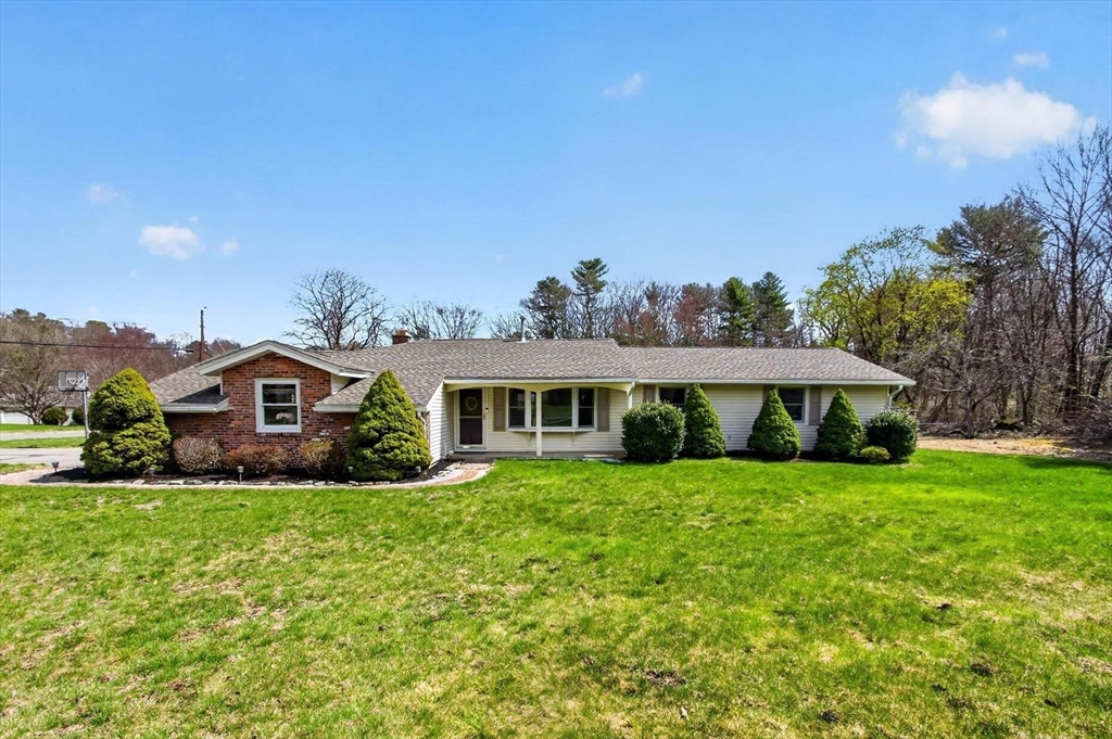 15 San Mateo Dr, Chelmsford, Massachusetts, 4 Bedrooms Bedrooms, 7 Rooms Rooms,2.5 BathroomsBathrooms,Residential,For Sale,San Mateo Dr,73502493