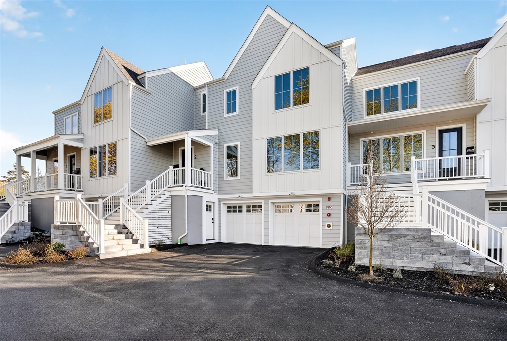 15 Jewett Pl, Newton, Massachusetts, 4 Bedrooms Bedrooms, 10 Rooms Rooms,3.5 BathroomsBathrooms,Residential,For Sale,Jewett Pl,73502547