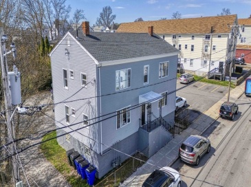 135 Snell St, Fall River, Massachusetts, 8 Bedrooms Bedrooms, 16 Rooms Rooms,4 BathroomsBathrooms,Residential Income,For Sale,Snell St,73502551