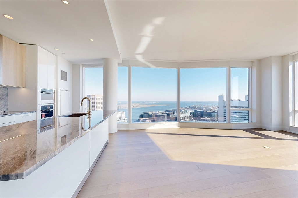 240 Devonshire Street, Boston, Massachusetts, 2 Bedrooms Bedrooms, 6 Rooms Rooms,2.5 BathroomsBathrooms,Residential,For Sale,Devonshire Street,73502553