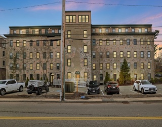 426 Mount Hope St, North Attleboro, Massachusetts, 2 Bedrooms Bedrooms, 4 Rooms Rooms,1 BathroomBathrooms,Residential,For Sale,Mount Hope St,73502078