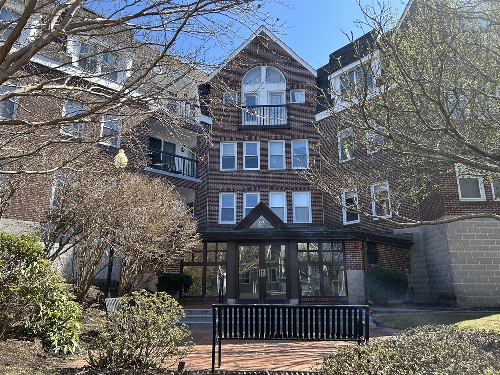 97 Anderer Ln, Boston, Massachusetts, 2 Bedrooms Bedrooms, 4 Rooms Rooms,2 BathroomsBathrooms,Residential,For Sale,Anderer Ln,73502562