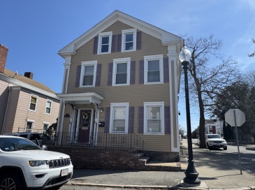 202 Maxfield St., New Bedford, Massachusetts, 4 Bedrooms Bedrooms, 10 Rooms Rooms,2 BathroomsBathrooms,Residential Income,For Sale,Maxfield St.,73502573