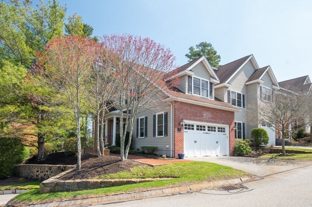 900 Lynnfield St., Lynnfield, Massachusetts, 3 Bedrooms Bedrooms, 8 Rooms Rooms,3.5 BathroomsBathrooms,Residential,For Sale,Lynnfield St.,73502310