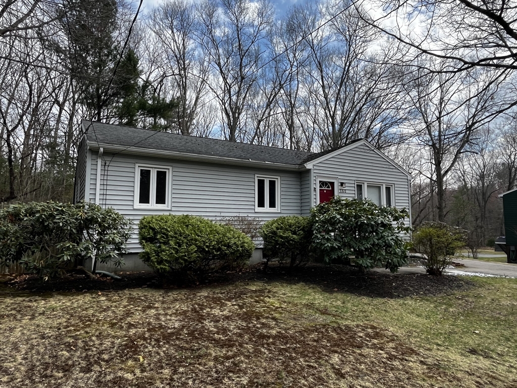 160 Otis Street, Mansfield, Massachusetts, 3 Bedrooms Bedrooms, 6 Rooms Rooms,1 BathroomBathrooms,Residential,For Sale,Otis Street,73502103
