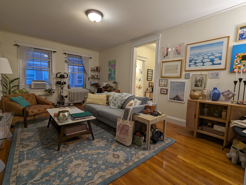 854 Massachusetts Ave, Cambridge, Massachusetts, 1 Bedroom Bedrooms, 3 Rooms Rooms,1 BathroomBathrooms,Residential Lease,For Rent,Massachusetts Ave,73496556
