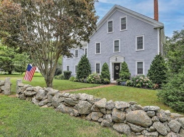 3 Rockland St, Dartmouth, Massachusetts, 7 Bedrooms Bedrooms, 12 Rooms Rooms,4.5 BathroomsBathrooms,Residential,For Sale,Rockland St,73470564