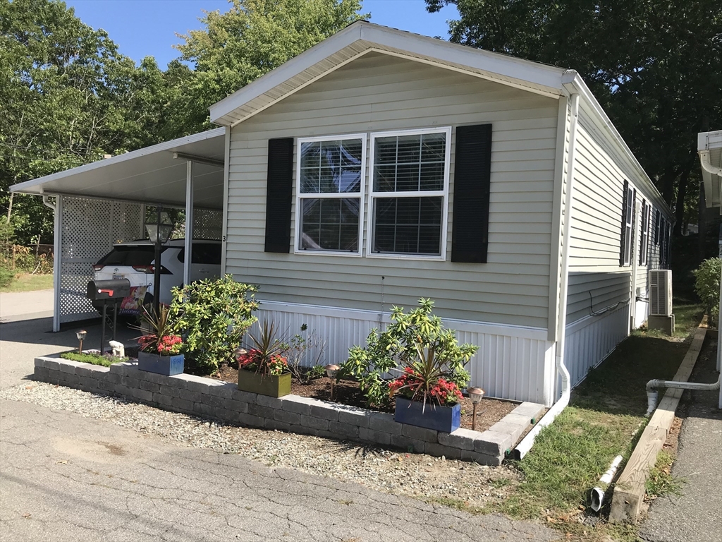3 Nob Hill Road, Weymouth, Massachusetts, 2 Bedrooms Bedrooms, 5 Rooms Rooms,2 BathroomsBathrooms,Residential,For Sale,Nob Hill Road,73502627