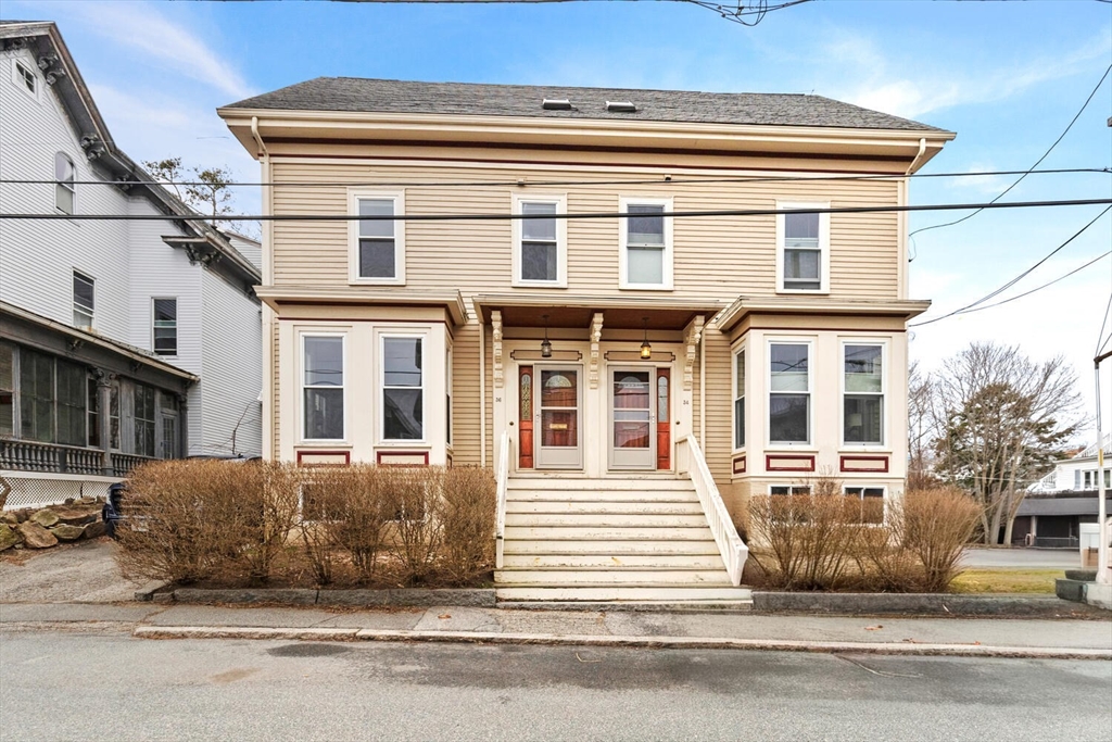 34 Summer St, Gloucester, Massachusetts, 8 Bedrooms Bedrooms, 14 Rooms Rooms,3 BathroomsBathrooms,Residential Income,For Sale,Summer St,73502428