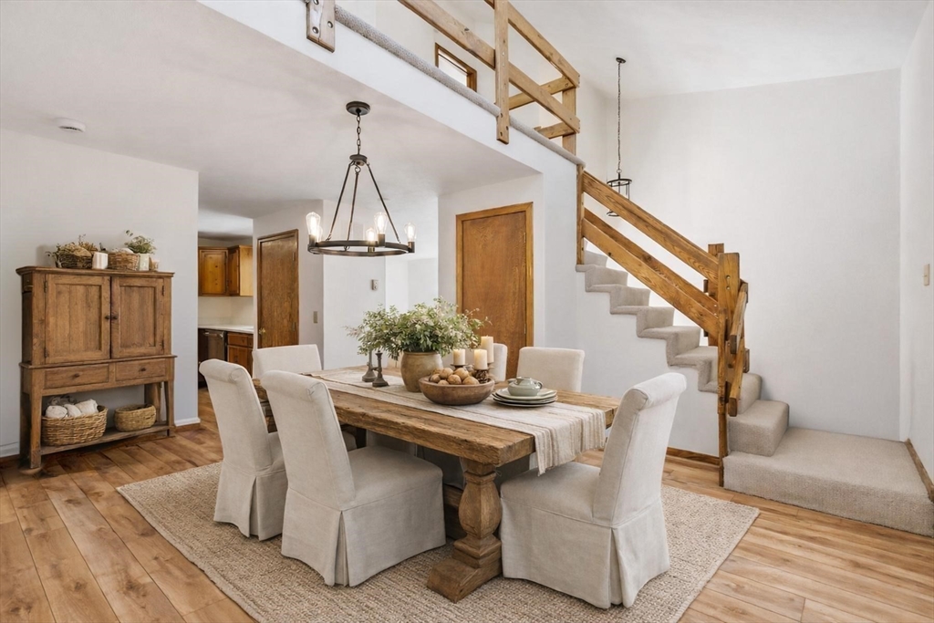 14 Littlefield Court, Haverhill, Massachusetts, 2 Bedrooms Bedrooms, 7 Rooms Rooms,1.5 BathroomsBathrooms,Residential,For Sale,Littlefield Court,73502441