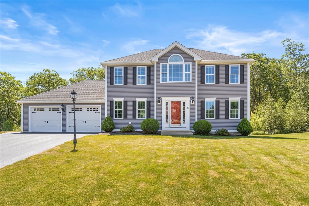 19 Teresa Dr, Holden, Massachusetts, 3 Bedrooms Bedrooms, 7 Rooms Rooms,2.5 BathroomsBathrooms,Residential,For Sale,Teresa Dr,73502812