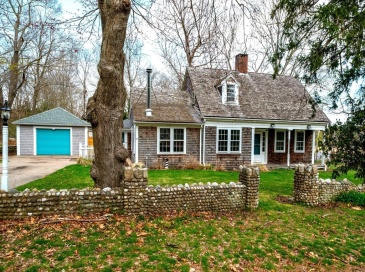 38 Landing Rd, Kingston, Massachusetts, 3 Bedrooms Bedrooms, 9 Rooms Rooms,1 BathroomBathrooms,Residential,For Sale,Landing Rd,73502667 38 Landing Rd, Kingston, Massachusetts, 3 Bedrooms Bedrooms, 9 Rooms Rooms,1 BathroomBathrooms,Residential,For Sale,Landing Rd,73502667