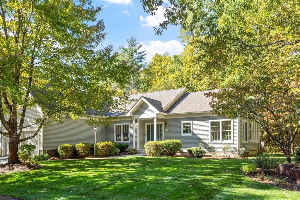 14 Stonegate Ln, Bedford, Massachusetts, 2 Bedrooms Bedrooms, 7 Rooms Rooms,2 BathroomsBathrooms,Residential,For Sale,Stonegate Ln,73502911